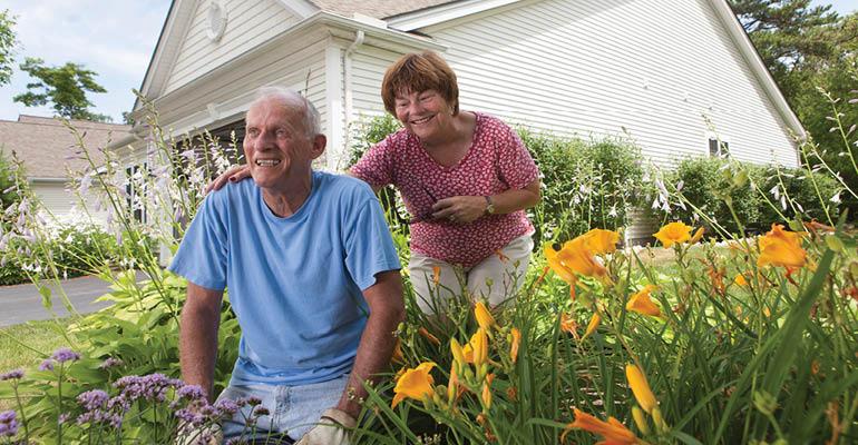 senior-couple-gardening